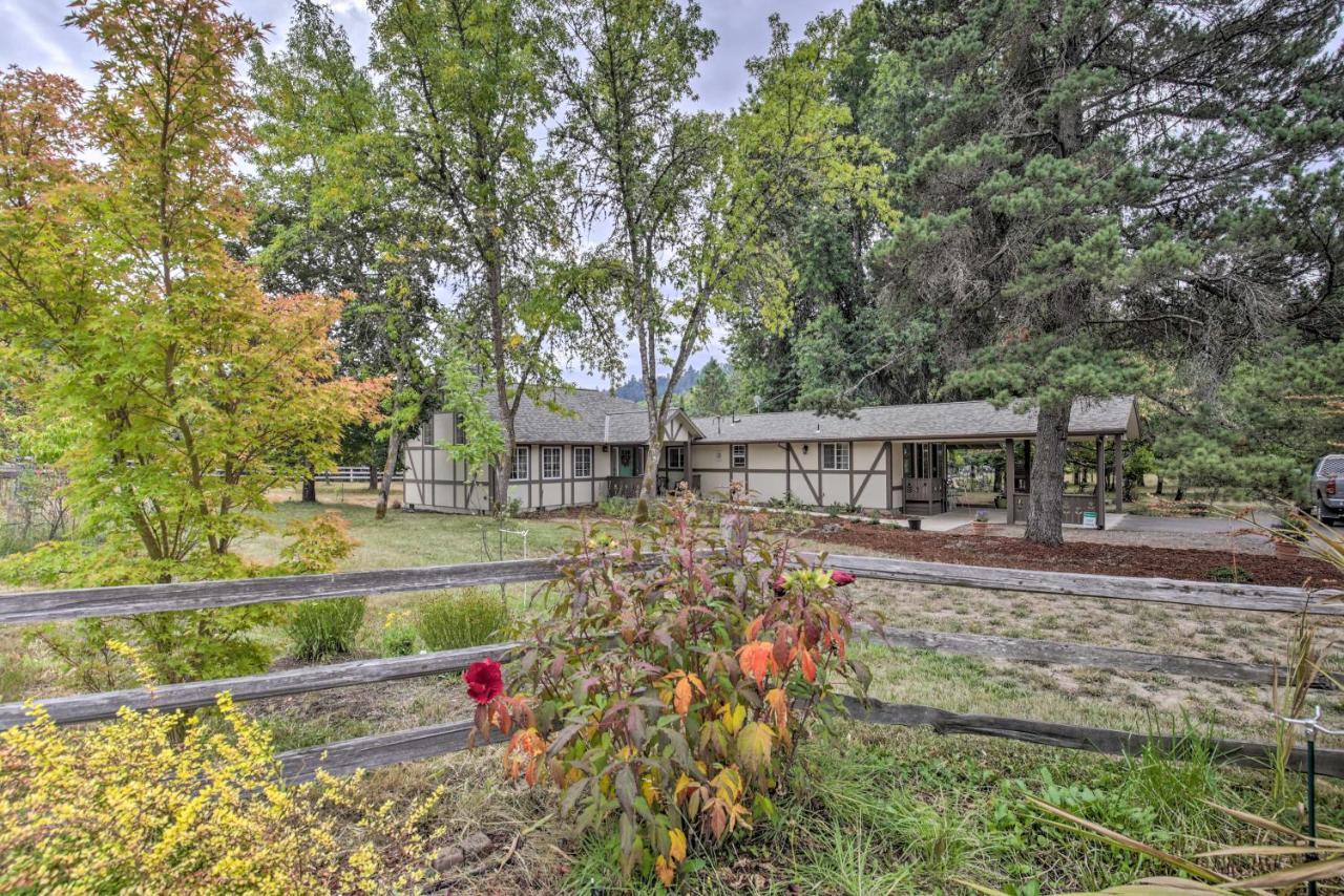 Cozy Cottage On Flower Farm With Baker Creek Views! McMinnville Kültér fotó